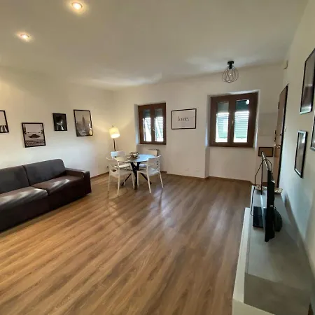 Charming And Relaxing Piazza Mazzini Apartman Livorno